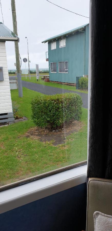 Urenui Beach Bach 外观 照片